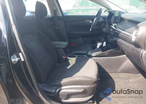 2019 Kia Forte S z USA, uszkodzony, nr VIN 3KPF34AD6KE026039